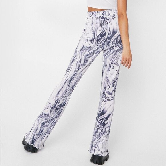 NWT Nasty Gal Tie Dye Print Plisse High Waisted Flare Pants - Picture 3 of 12